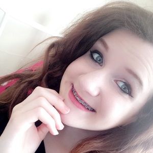 Meet your Posher, Isabelle