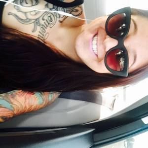 Meet your Posher, Elizabeth