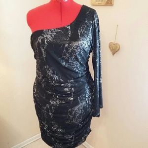 🚨SALE🚨 One Shoulder Party Dress