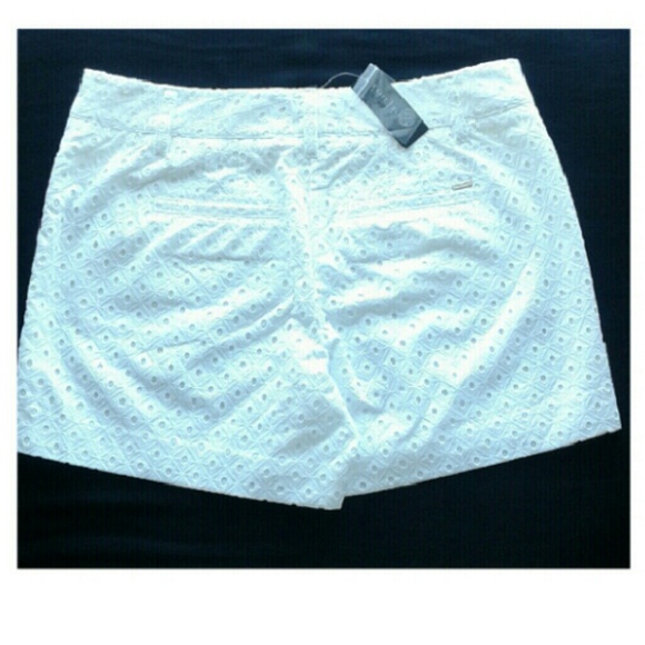 White eyelet shorts - Picture 2 of 2