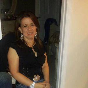 Meet your Posher, Gloria patricia