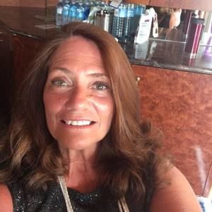 Meet your Posher, Sharon