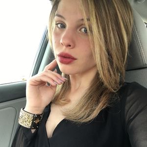 Meet your Posher, Krystal