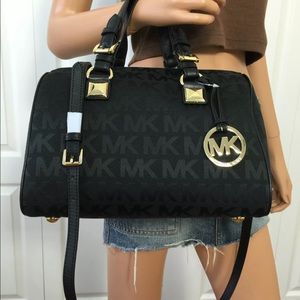 Michael Kors Lg Grayson w/strap