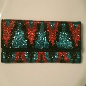 Glam geometric pattern beaded clutch