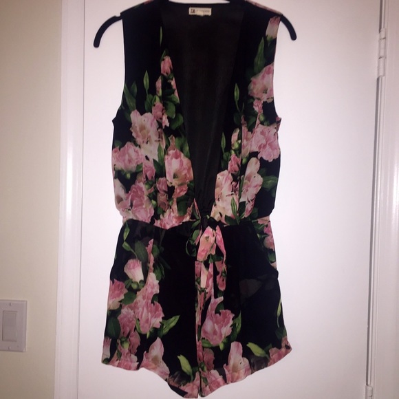 Floral print romper