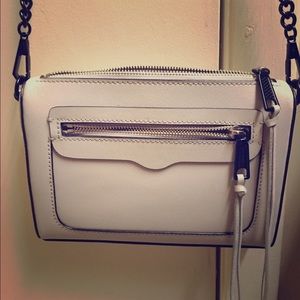 Beautiful Rebecca Minkoff cream crossbody👜
