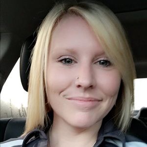 Meet your Posher, Candace