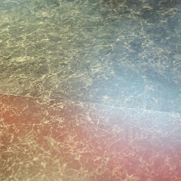 Meet your Posher, Cynthia - Picture 1 of 1