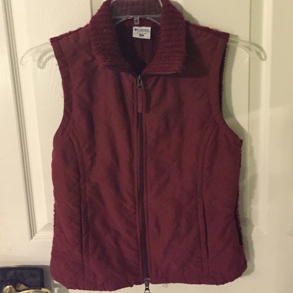 Maroon medium Columbia vest