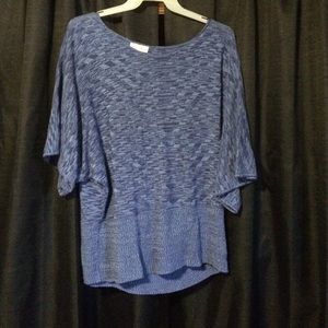 Ladies top/ short sleeve sweater