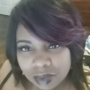 Meet your Posher, Tressia
