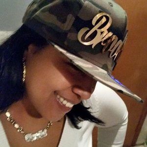 Meet your Posher, Cynthia