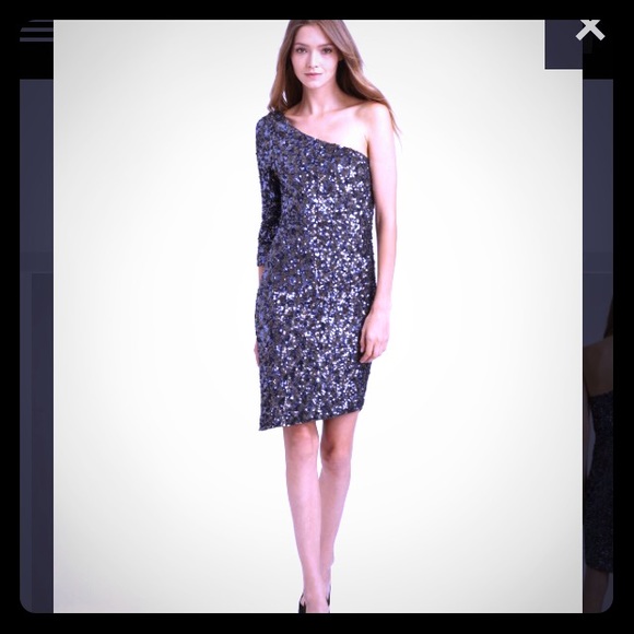 Close OUT!! Gone 8/24!! Alice + Olivia