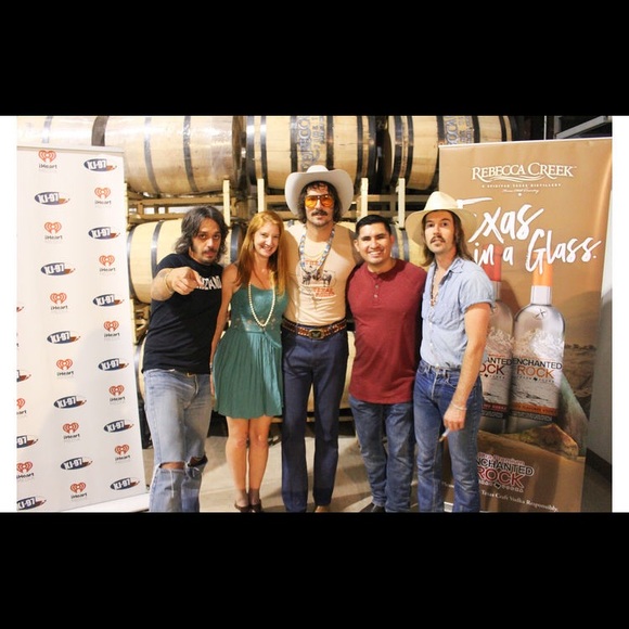 Meet your Posher, Abby - Picture 3 of 3