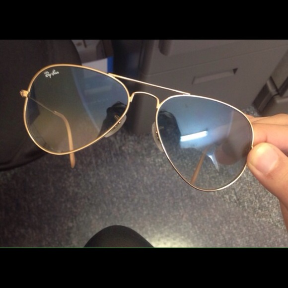 Ray Ban Aviators - Picture 3 of 4