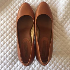 Brown Banana Republic pumps