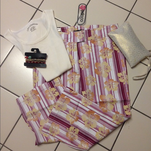 Capris for Spring! Gorgeous Stripe and Floral - Picture 1 of 4