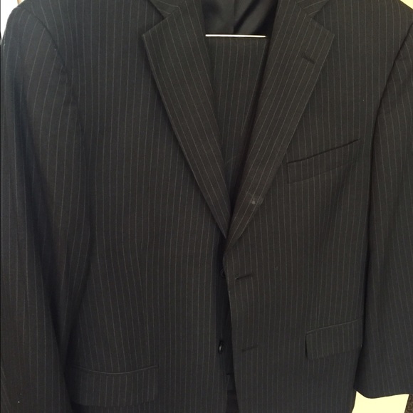 Haggar men's suit size 42R - Picture 1 of 3
