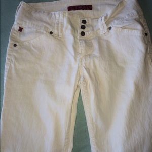 Juniors YMI white stretchy jeans