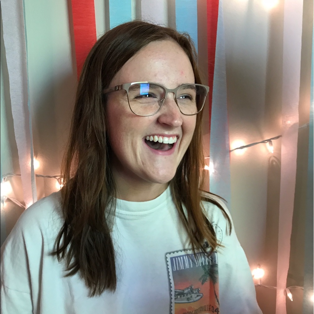 Meet your Posher, Lauren