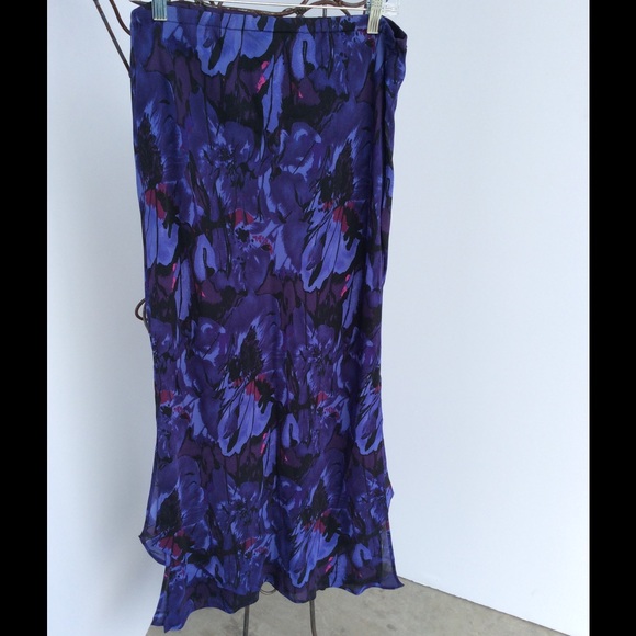 Breezy lightweight Chico's silk skirt