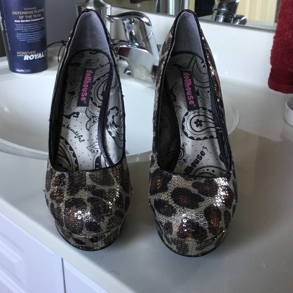 Perfect condition sz 7 FUN animal print stilettos! - Picture 2 of 3