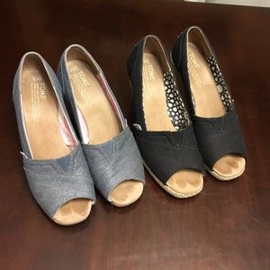 2 pair Toms peep toe wedge