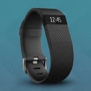 TwO Fitbit Charge HR, black small and large