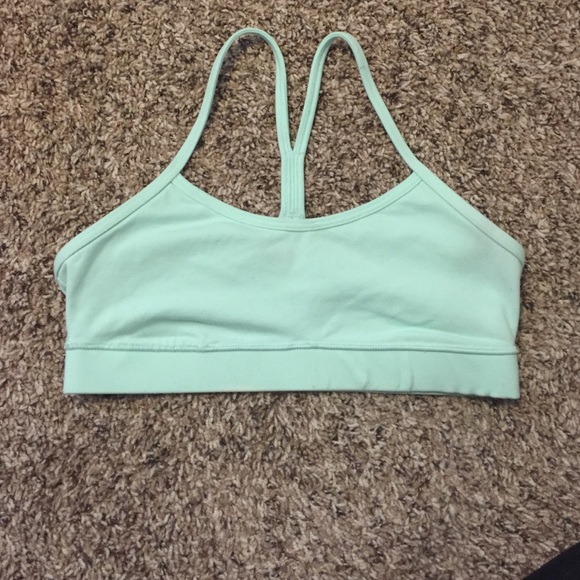 Lulu lemon sports bra size 2