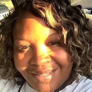 Meet your Posher, Latisha