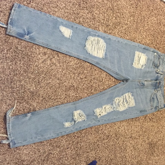 Distressed jeans size 4 brandy Melville