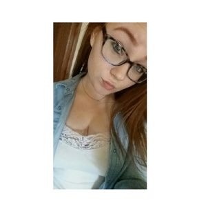 Meet your Posher, Kelli