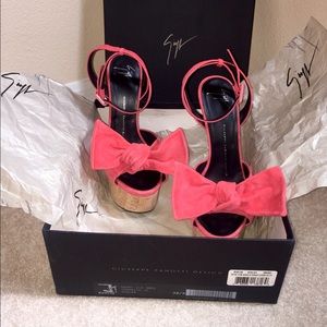 Giuseppe Zanotti Bow Tie Design