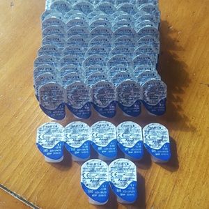 82 daily wear contacts -2.0 prescription