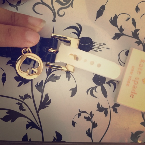 kate spade Accessories - Kate Spade Patent Leather Belt