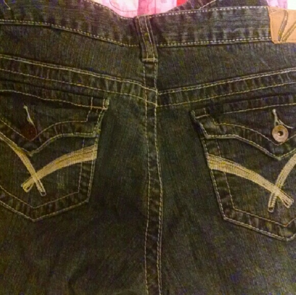 Vanity Jean