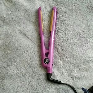 Chi magnified volume straightener