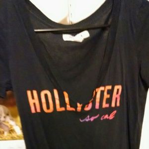 Hollister v-neck tshirt