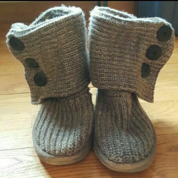 Grey Cardy uggs 7