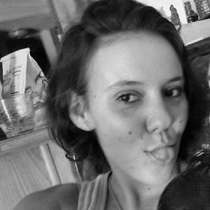 Meet your Posher, Kay