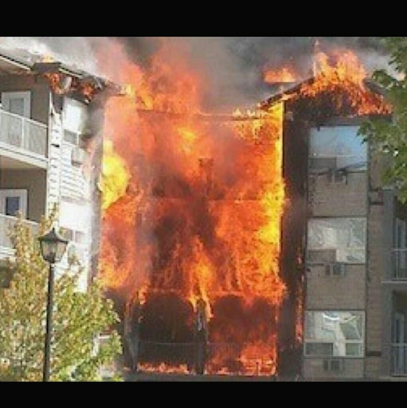 Marc Jacobs Jewelry - Apartment Fire Mother & Daughter Homeless