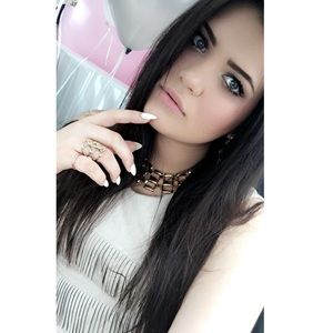 Meet your Posher, Dijana