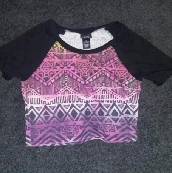 Rue 22 crop top