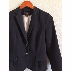 ▫️H&M 2-Button Blazer▫️