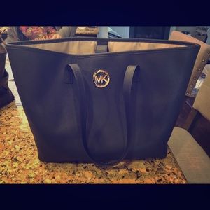 Authentic Michael Kors Tote
