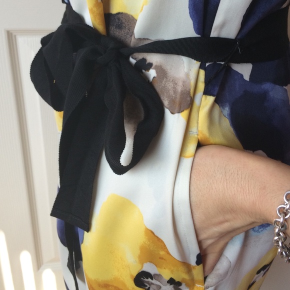 SIMPLY VERA Vera Wang dress. - Picture 4 of 4