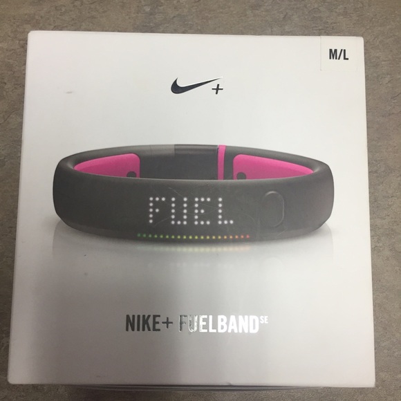Nike + Fuelband sz M/L