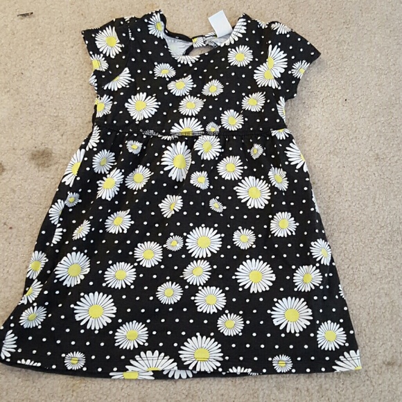 Flowered dress. 4T girl dress