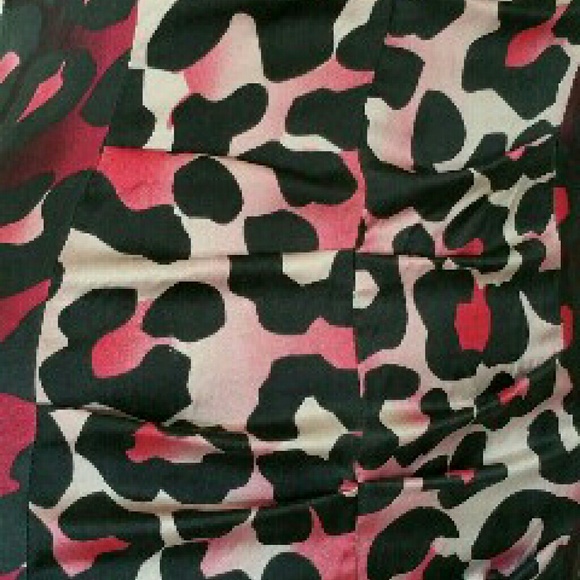 Cache Dress - Picture 2 of 3